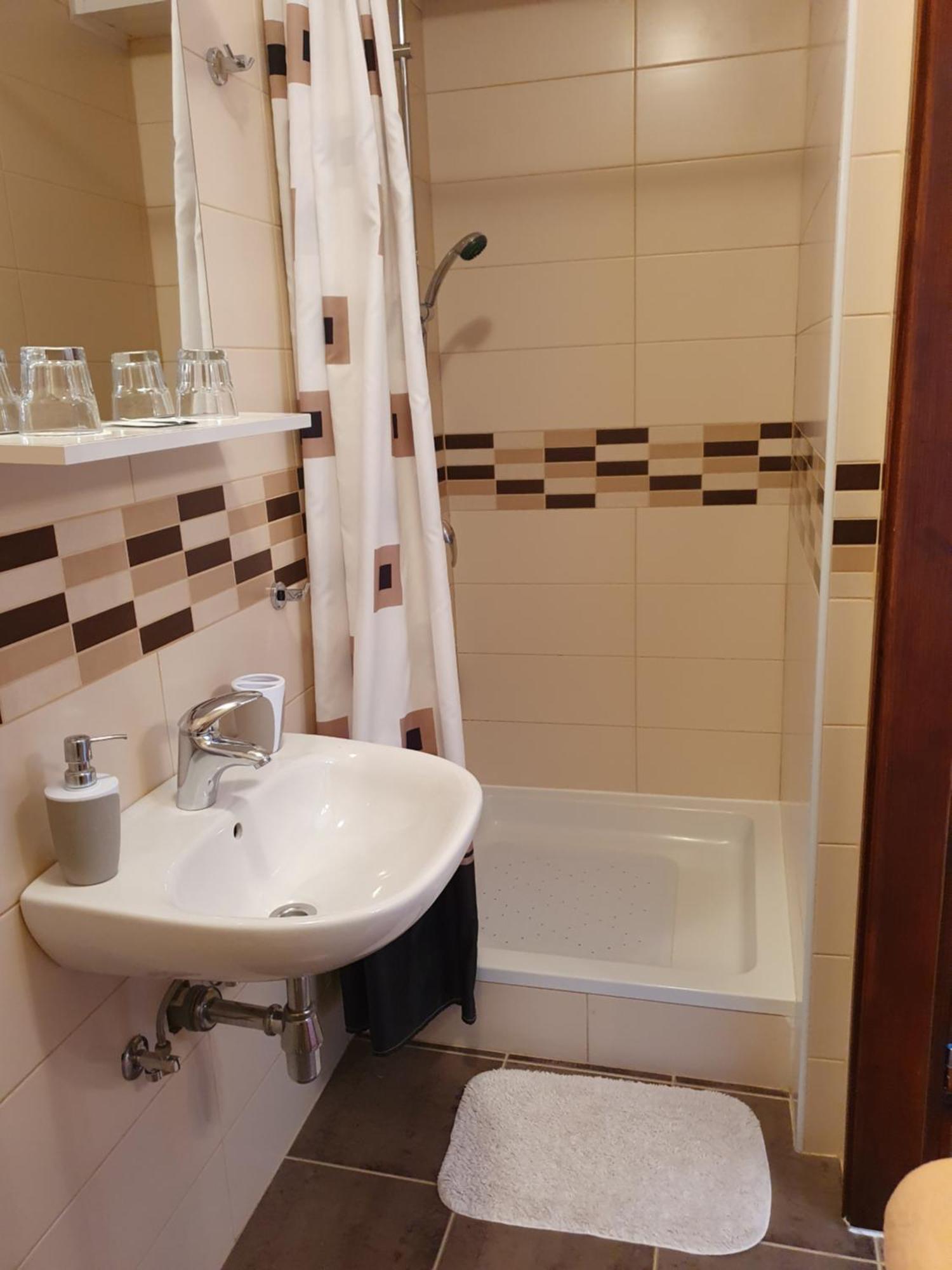 Guesthouse Vila سلوني المظهر الخارجي الصورة