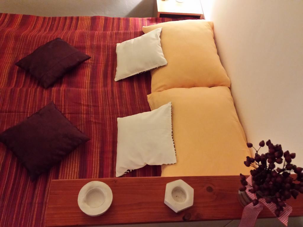 Guesthouse Vila سلوني الغرفة الصورة