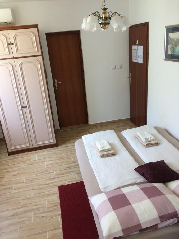 Guesthouse Vila سلوني المظهر الخارجي الصورة
